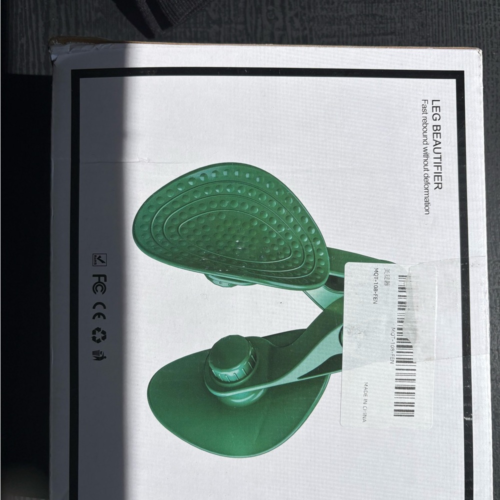 LEG BEAUTIFIER Green Foot Roller Device